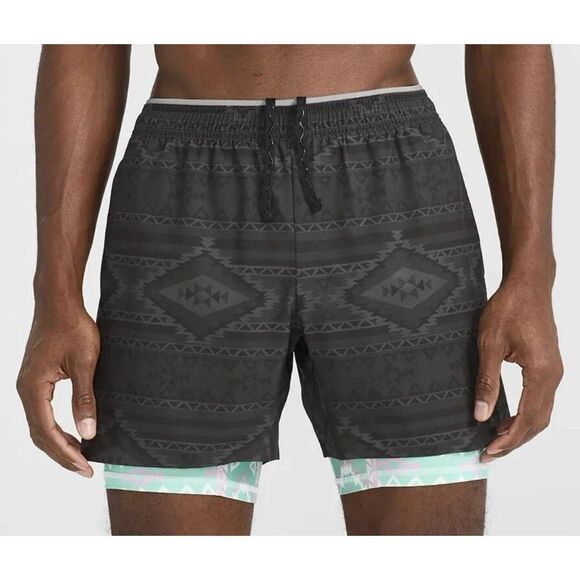 Chubbies Ultimate Training 2.0 Compression Lined 5.5 inch Shorts The Quests - Picture 2 of 12